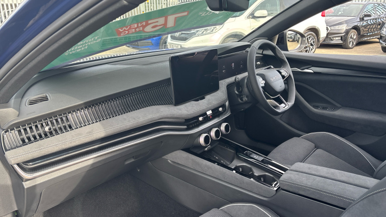 Skoda Superb 1.5 TSI iV Sportline 5dr DSG Estate